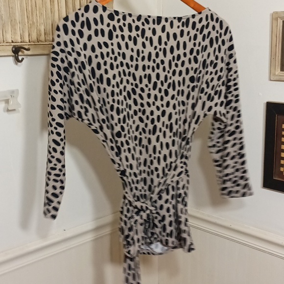 Ann Taylor gathered front cropped sleeve blouse - Picture 5 of 5